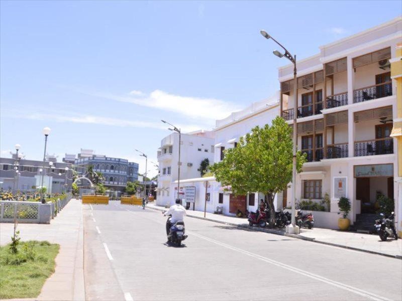 Cours Chabrol Hotel Puducherry Buitenkant foto