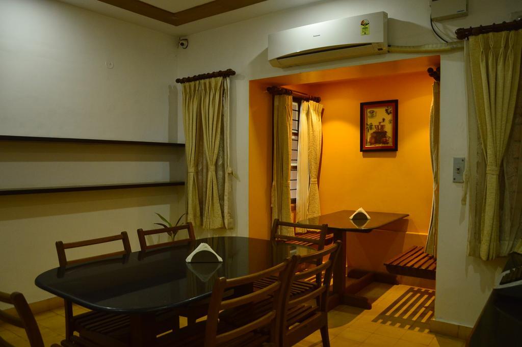 Cours Chabrol Hotel Puducherry Buitenkant foto